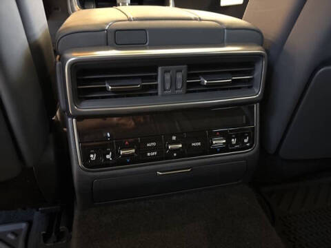 2025 Lexus LX 700h Luxury