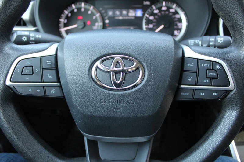 2023 Toyota Highlander L