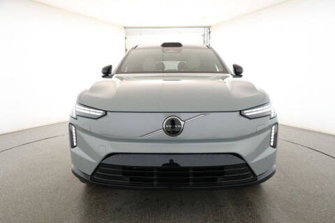 2025 Volvo EX90 Twin Plus 7P