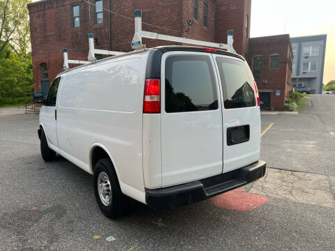 2018 Chevrolet Express 2500