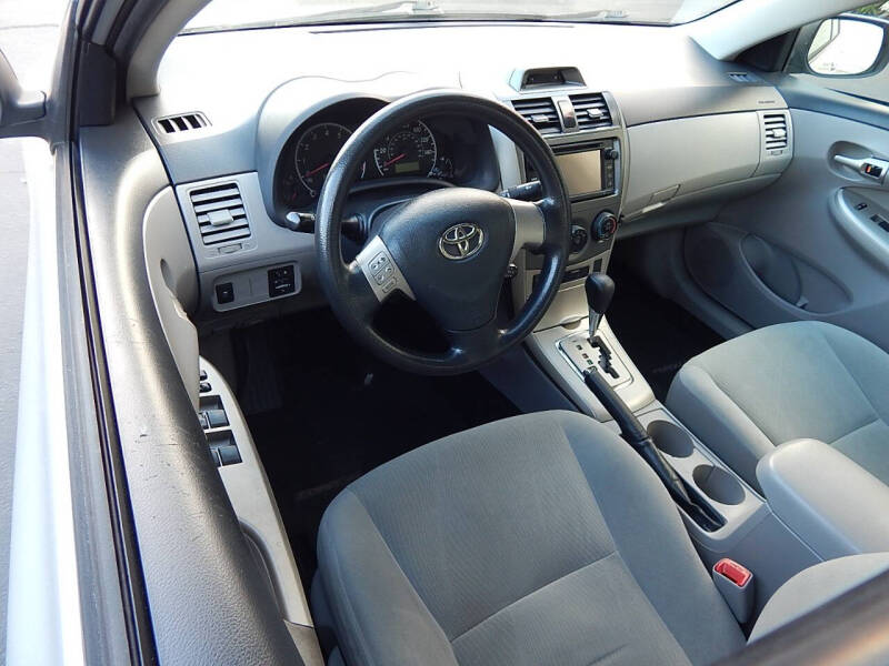 2013 Toyota Corolla LE