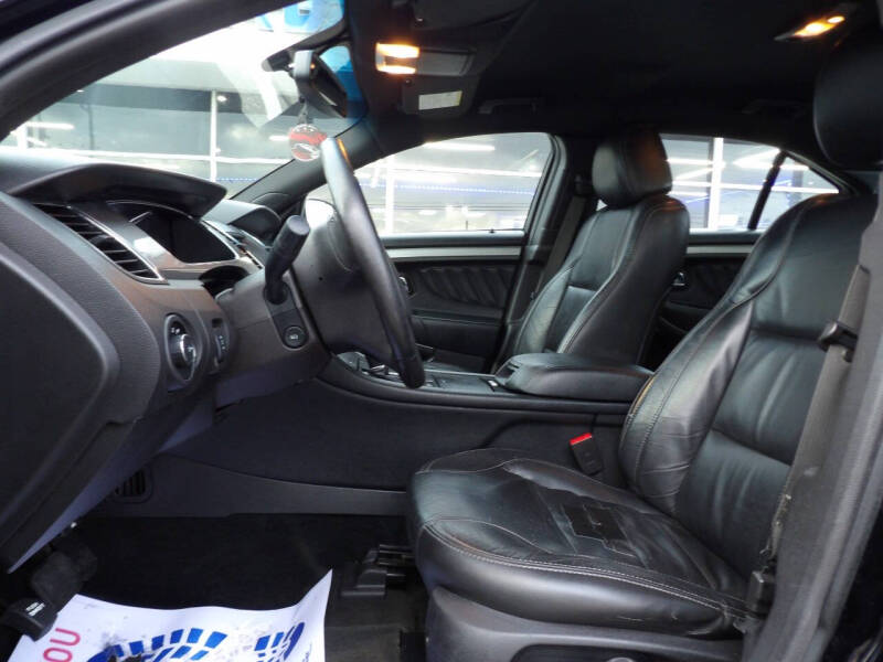 2016 Ford Taurus SEL