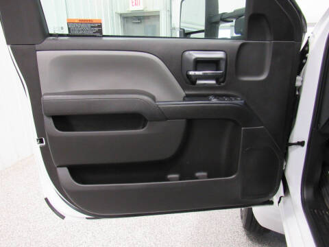 2022 Chevrolet Silverado 5500HD