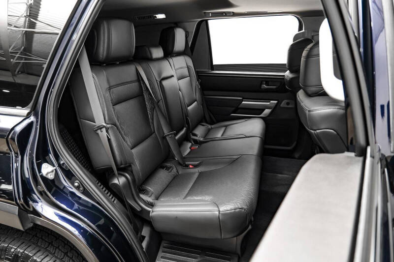 2023 Toyota Sequoia SR5