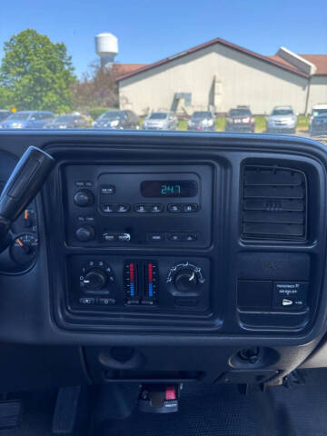 2004 GMC Sierra 2500HD Work Truck