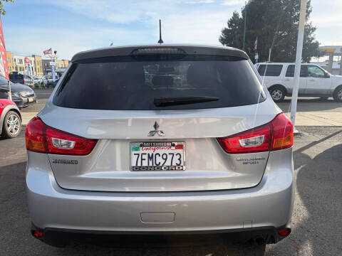 2014 Mitsubishi Outlander Sport ES