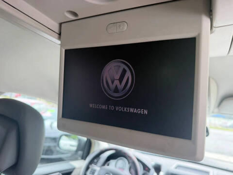 2011 Volkswagen Routan