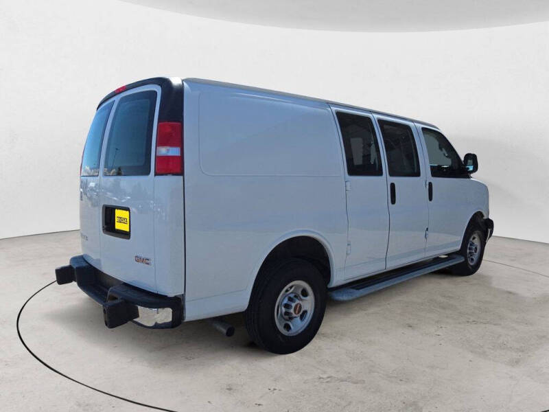 2024 GMC Savana 2500