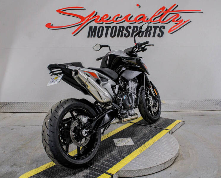 2019 KTM 790 Duke