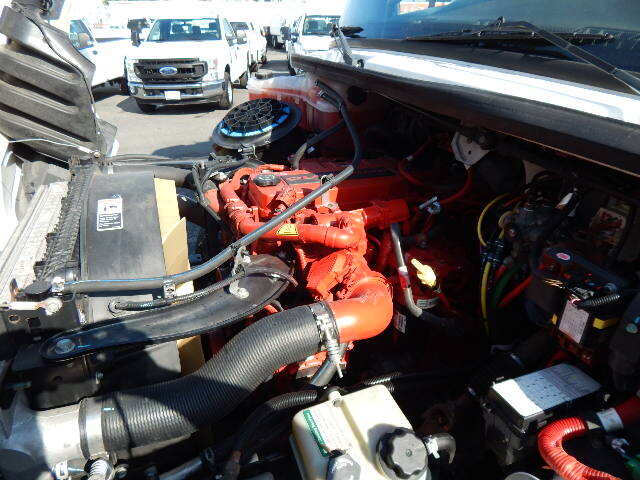 2016 Freightliner M2 106