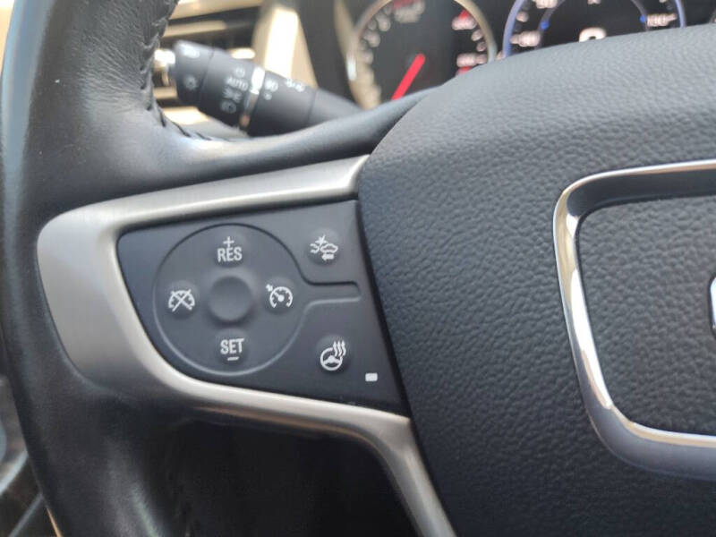 2020 GMC Acadia Denali