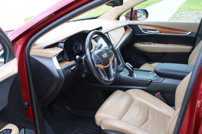 2017 Cadillac XT5 Platinum