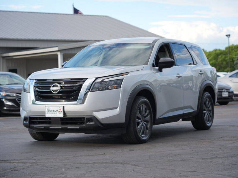 2024 Nissan Pathfinder S
