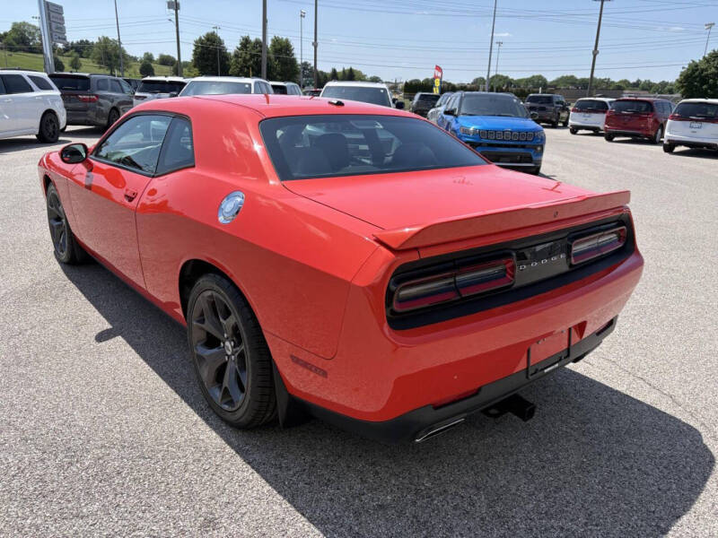 2017 Dodge Challenger SXT