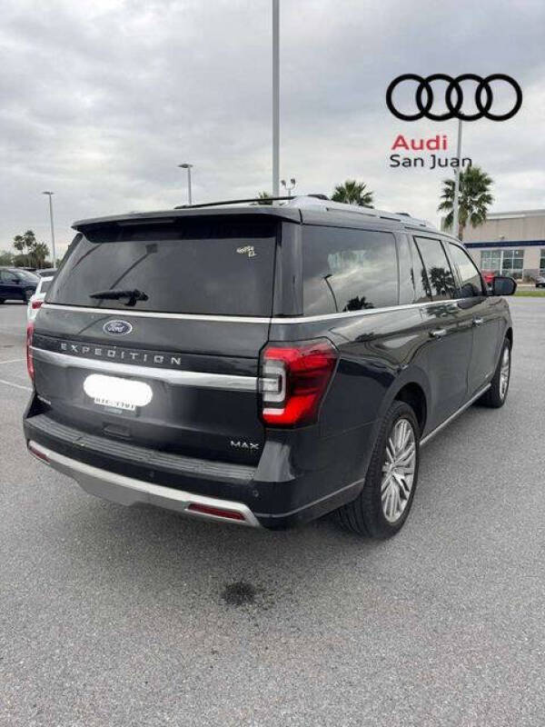 2022 Ford Expedition MAX Platinum