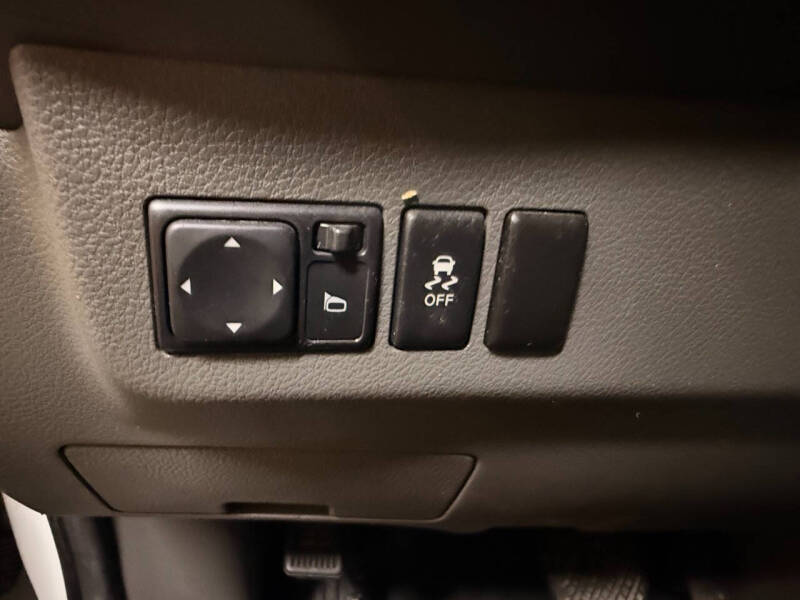 2013 Nissan NV 2500 HD S