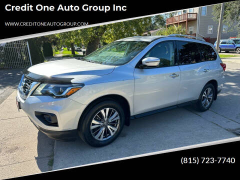 2017 Nissan Pathfinder for sale at Credit One Auto Group inc in Joliet IL