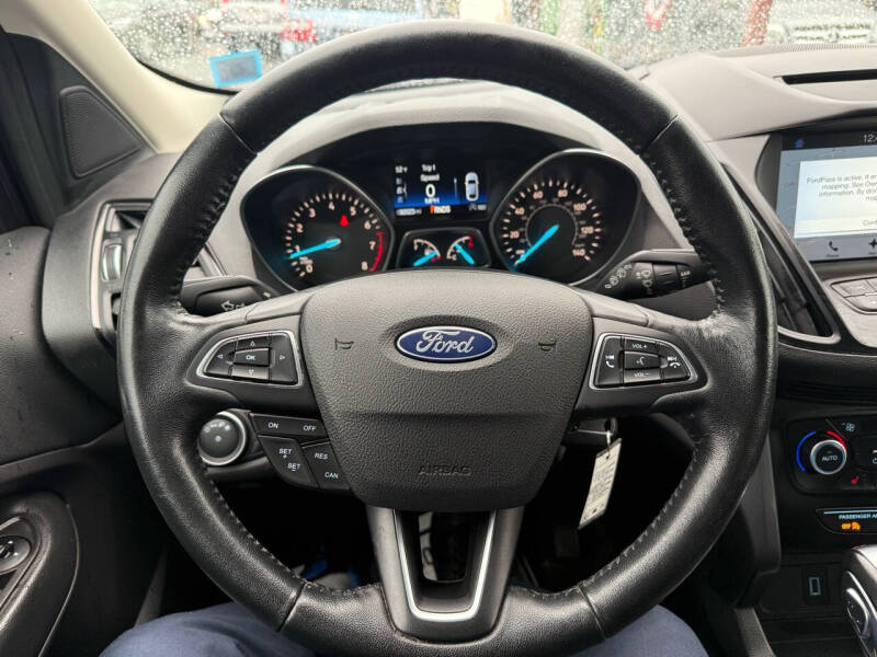 2018 Ford Escape SEL photo 19