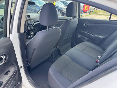2013 Nissan Versa 1.6 S