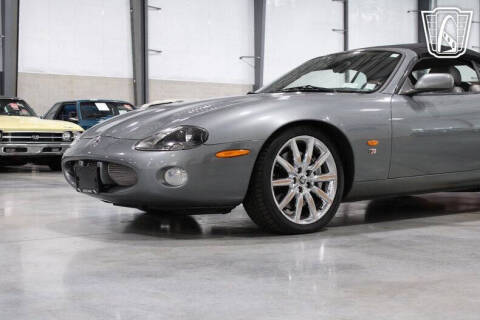 2004 Jaguar XKR