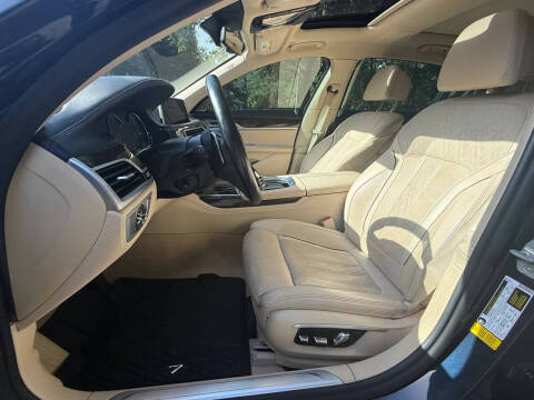 2017 BMW 7 Series 740i