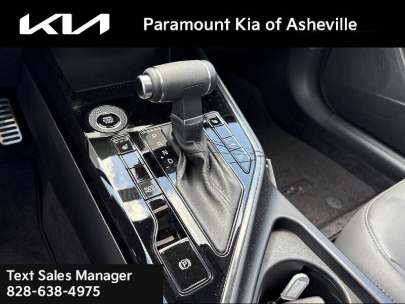 2025 Kia Niro EX Touring