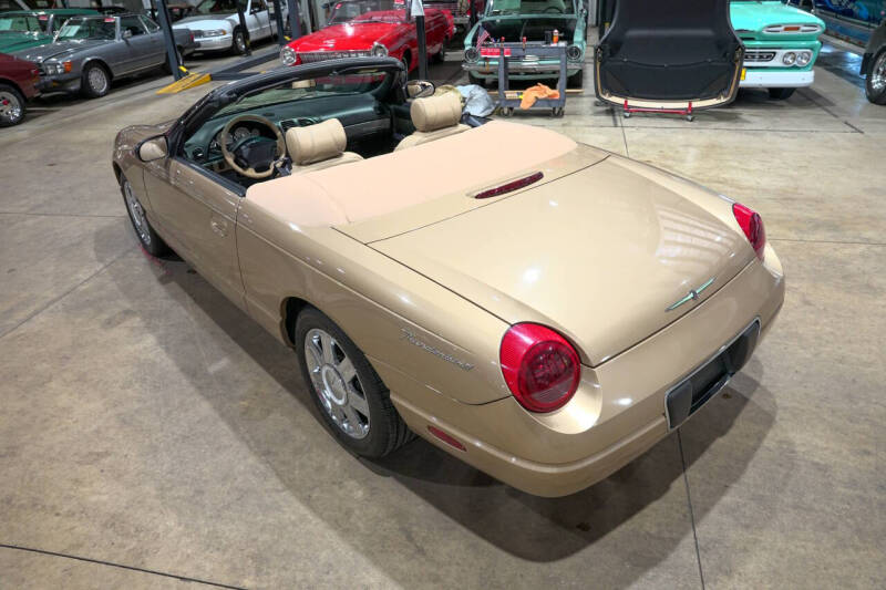 2005 Ford Thunderbird Deluxe