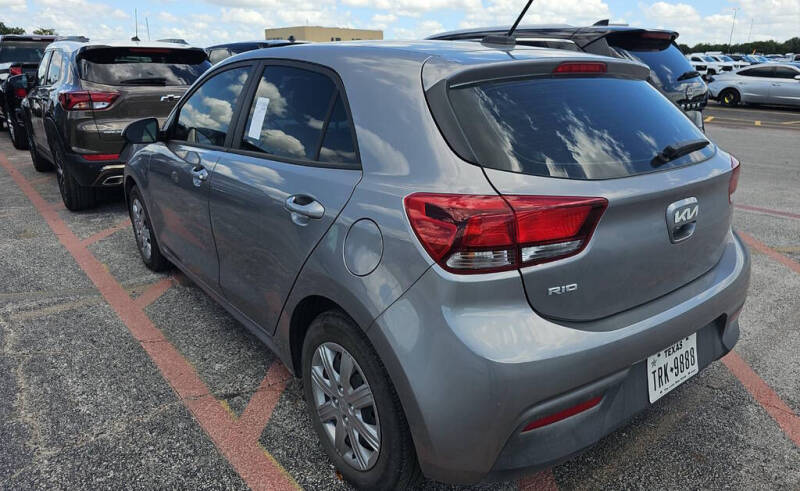 2023 Kia Rio 5-Door S