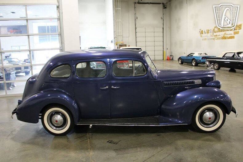 1939 Packard Six