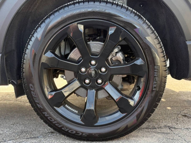 2023 Ford Explorer ST-Line