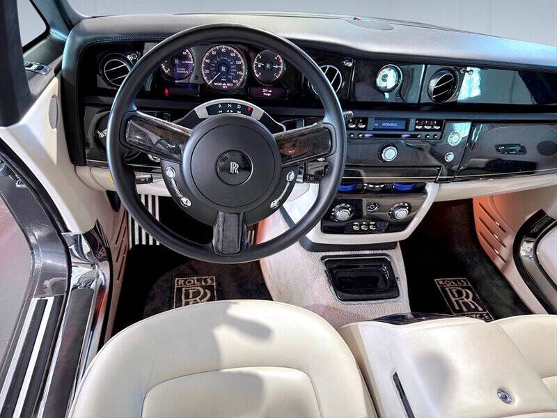 2012 Rolls-Royce Phantom Drophead Coupe 28