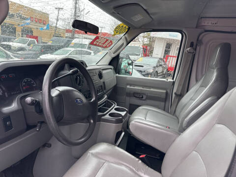 2010 Ford E-Series E-250