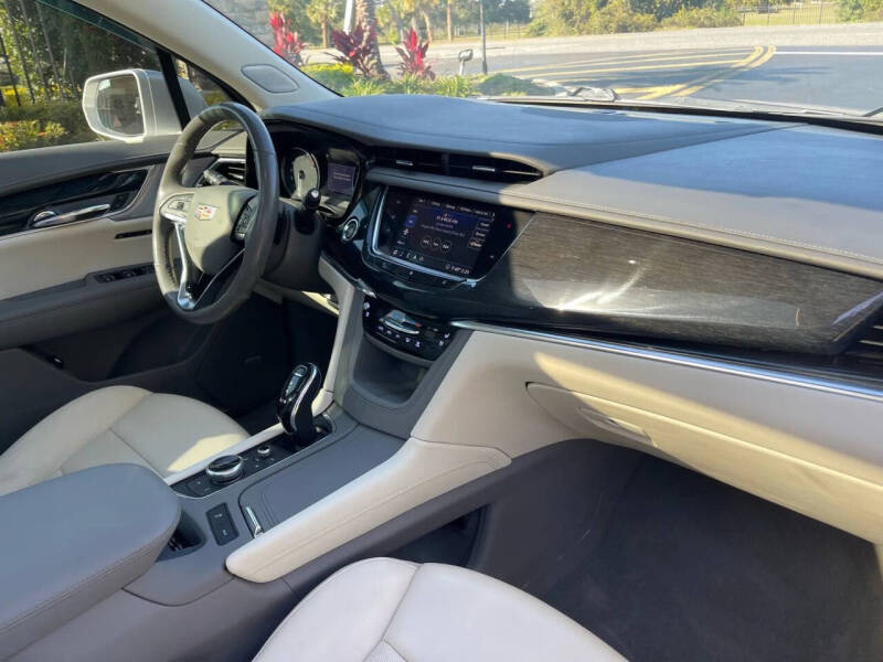 2020 Cadillac XT6 Premium Luxury