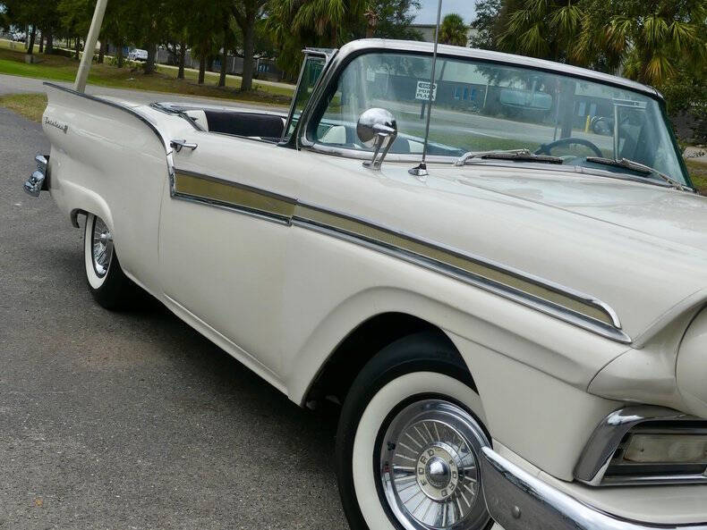 1957 Ford Fairlane