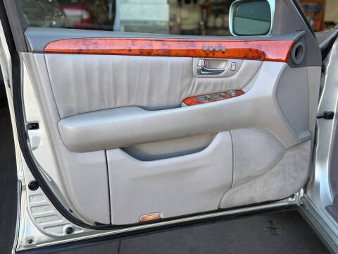 2003 Lexus LS 430