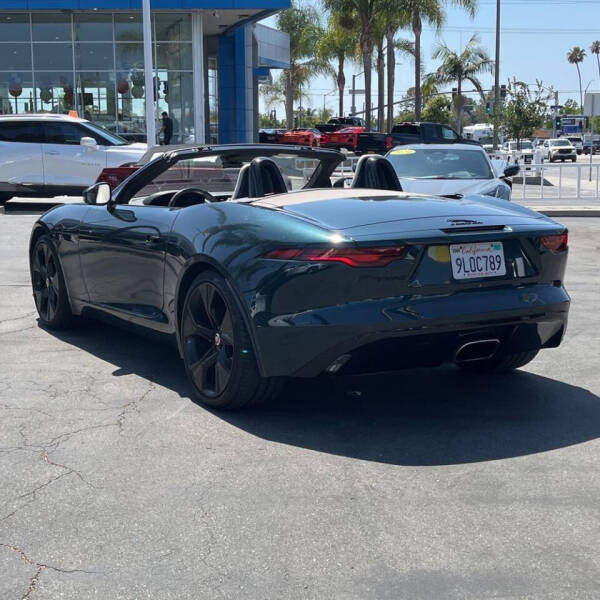 2021 Jaguar F-TYPE P300