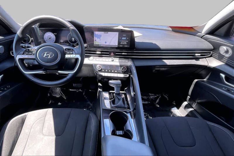 2023 Hyundai Elantra