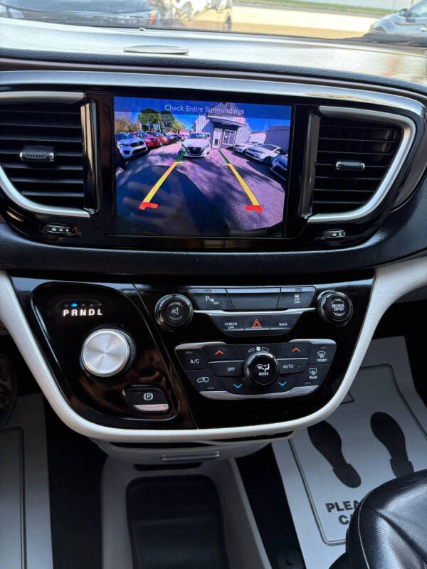 2017 Chrysler Pacifica