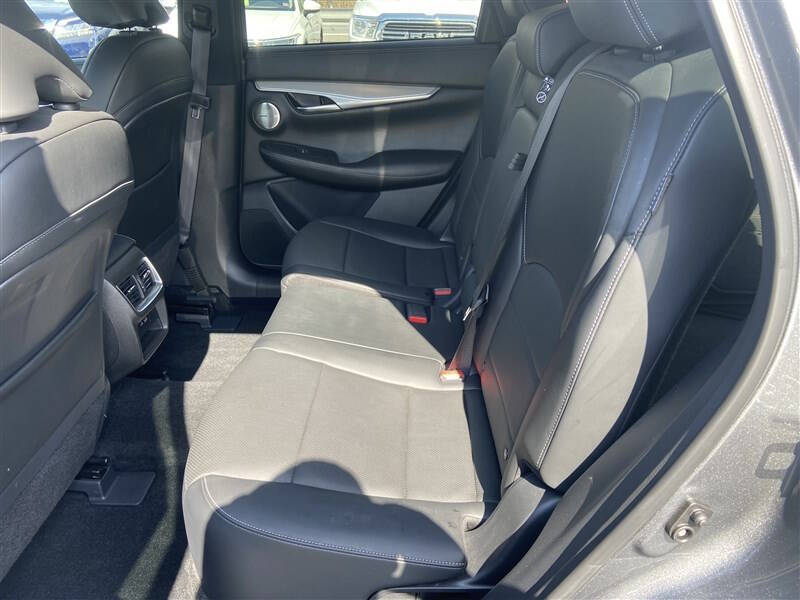 2022 Infiniti QX50 Essential