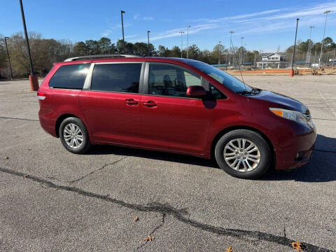 2012 Toyota Sienna