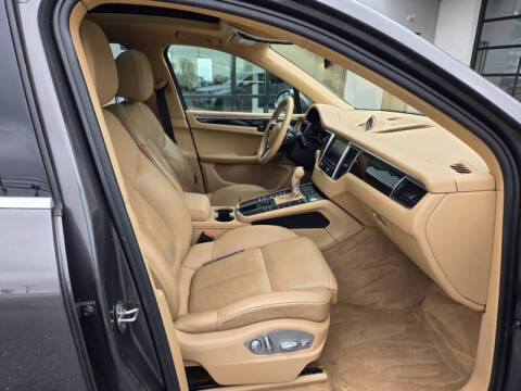 2016 Porsche Macan S