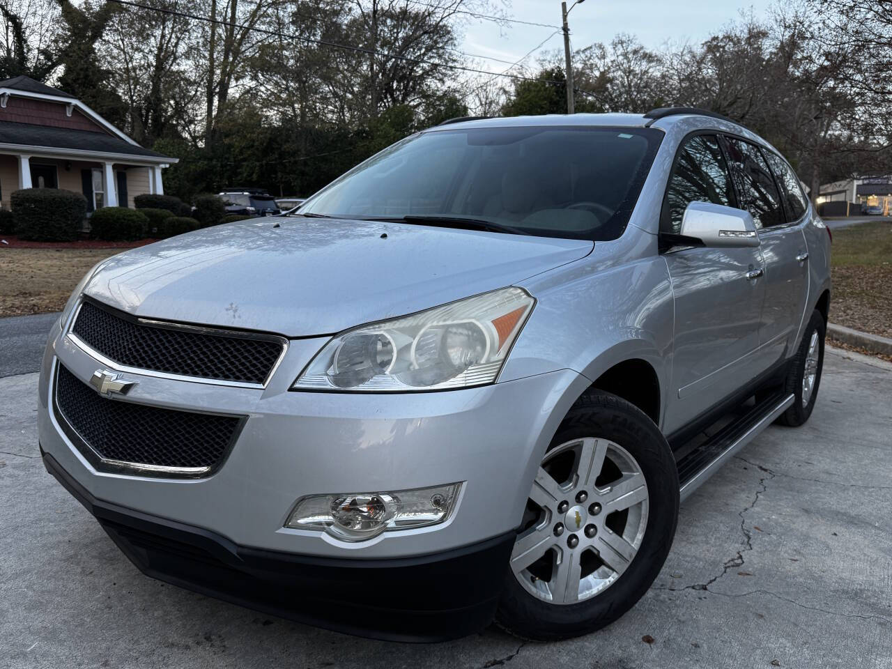 2012 Chevrolet Traverse LT 4dr SUV w/ 2LT's photo