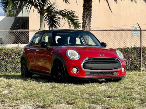 2016 MINI Hardtop 4 Door Cooper