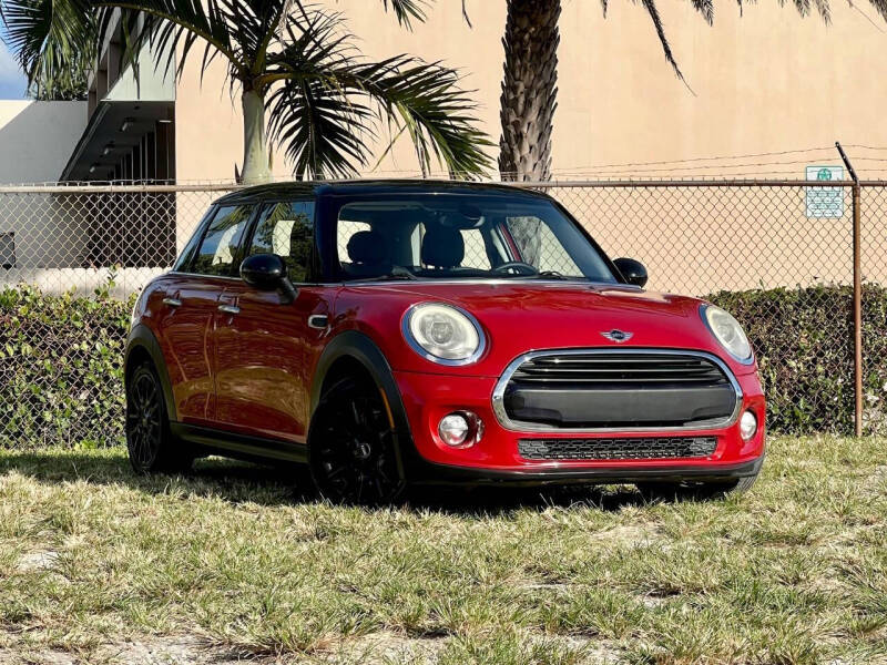 2016 MINI Hardtop 4 Door Cooper