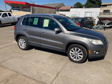 2011 Volkswagen Tiguan SE