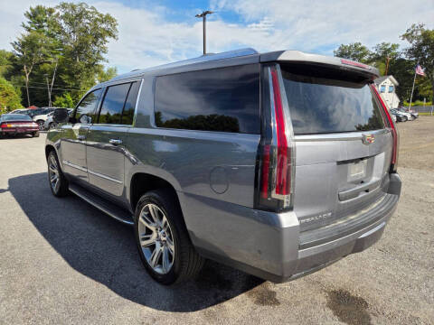 2018 Cadillac Escalade ESV Luxury