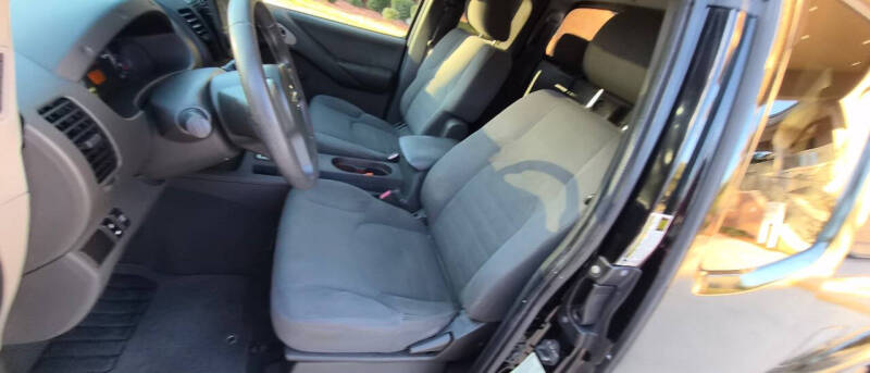 2006 Nissan Frontier XE