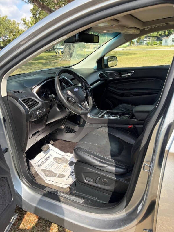 2020 Ford Edge Titanium