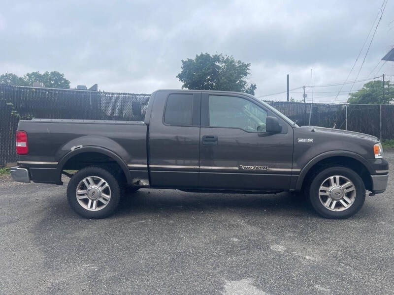 2005 Ford F-150 Lariat