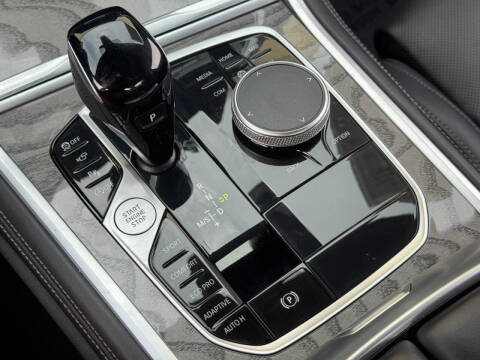 2024 BMW 8 Series 840i
